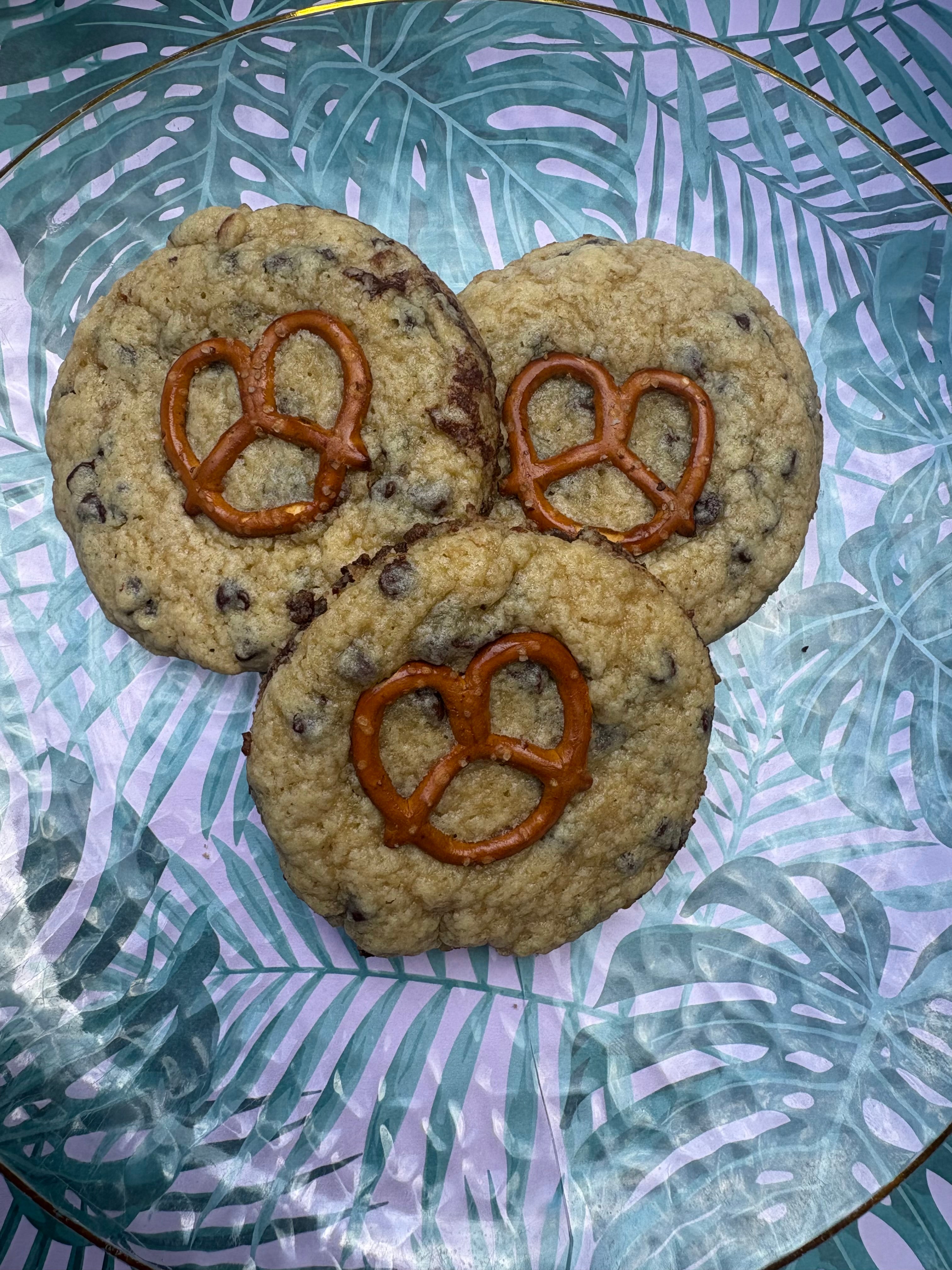 Salted Caramel Pretzel Cookie ~ Pack of 3